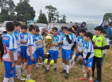 Campeón Oficial 2025 Segunda Infantil Católica Arenal 